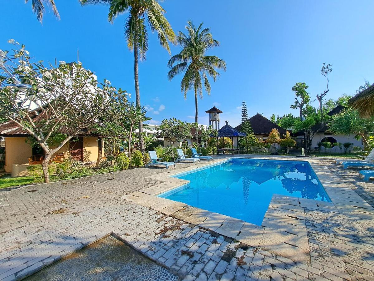 Surfers Beachfront Lombok Kuta  Exterior photo